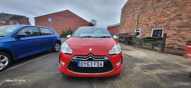Citroen DS3 1.6 DS3 DSTYLE + E-HDI Hatchback Diesel Red
